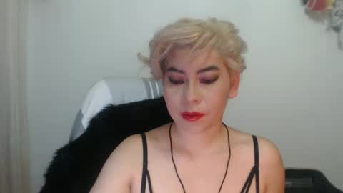 adan_romanoff online show from December 17, 2025, 8:42 am