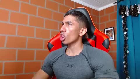 Snapshot of adan_sin1 chatting on December 14, 2024, 3:58 pm Adan Sin online show from December 14, 2024, 3:58 pm