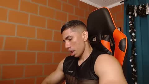 Snapshot of adan_sin1 chatting on January 8, 2025, 3:50 pm Adan Sin online show from January 8, 2025, 3:50 pm