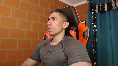Snapshot of adan_sin1 chatting on January 13, 2025, 2:53 pm Adan Sin online show from January 13, 2025, 2:53 pm