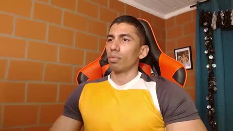 Snapshot of adan_sin1 chatting on January 14, 2025, 3:04 pm Adan Sin online show from January 14, 2025, 3:04 pm