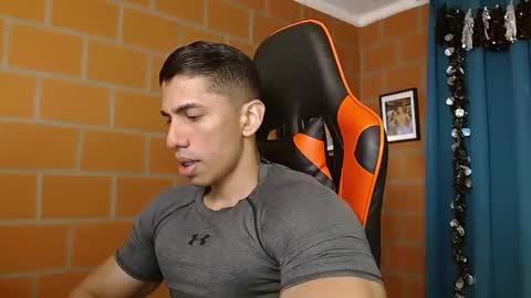 Snapshot of adan_sin1 chatting on February 1, 2025, 2:56 pm Adan Sin online show from February 1, 2025, 2:56 pm