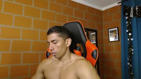 Snapshot of adan_sin1 chatting on February 26, 2025, 6:32 pm Adan Sin online show from February 26, 2025, 6:32 pm