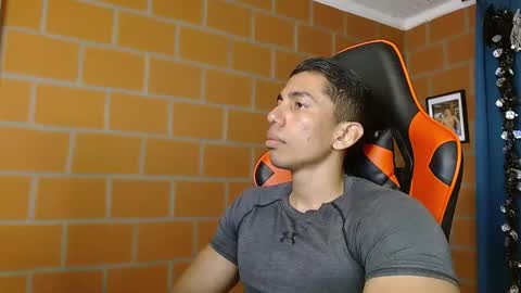Snapshot of adan_sin1 chatting on March 1, 2025, 6:11 pm Adan Sin online show from March 1, 2025, 6:11 pm