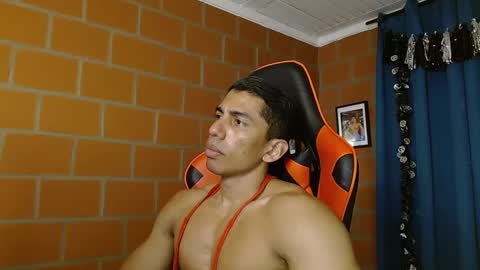 Snapshot of adan_sin1 chatting on March 5, 2025, 6:23 pm Adan Sin online show from March 5, 2025, 6:23 pm