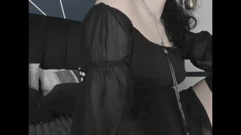 Snapshot of adeelinee chatting on January 31, 2025, 8:12 pm Ade online show from January 31, 2025, 8:12 pm