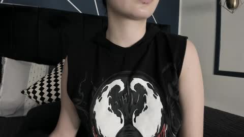 Snapshot of adeelinee chatting on February 25, 2025, 7:47 pm Ade online show from February 25, 2025, 7:47 pm