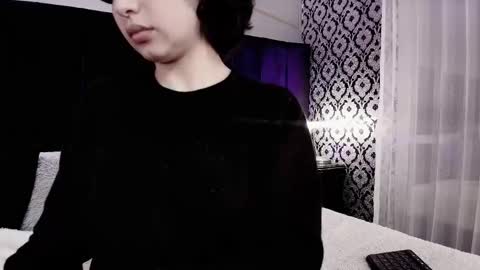 Ade  online show from October 30, 2025, 9:59 pm