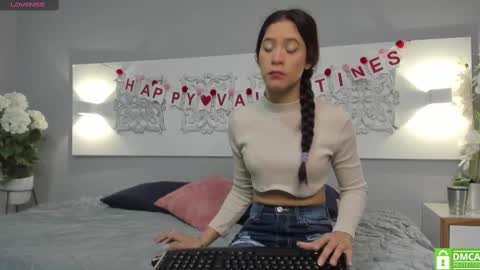 Snapshot of adelaa_11 chatting on February 15, 2025, 12:22 pm Adela Worsth online show from February 15, 2025, 12:22 pm