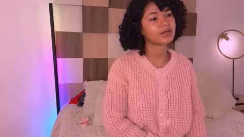 Snapshot of adele_carter_ chatting on November 17, 2025, 12:00 pm Andrea online show from November 17, 2025, 12:00 pm