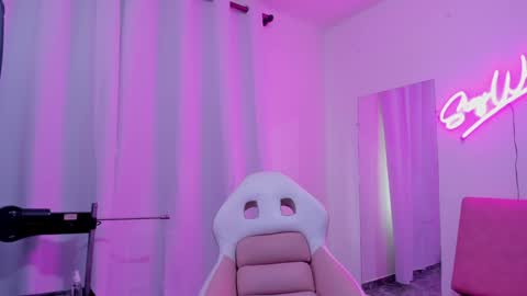 Sofi online show from February 8, 2025, 8:42 pm