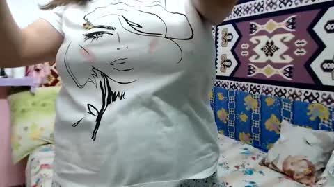 Larisa online show from November 10, 2025, 11:09 am