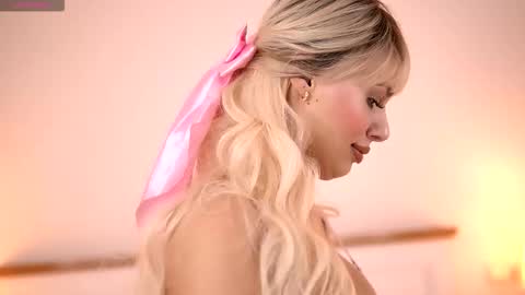 Snapshot of adelineking chatting on October 2, 2025, 2:07 am Ade online show from October 2, 2025, 2:07 am