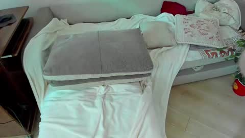 Amy online show from February 12, 2025, 9:10 am