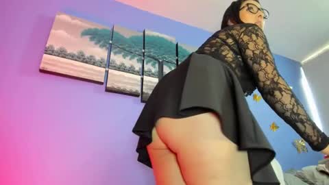 Snapshot of adellelennox_cg chatting on January 27, 2025, 5:15 pm Adelle online show from January 27, 2025, 5:15 pm