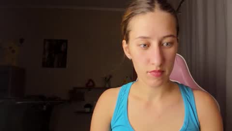 Adell online show from September 20, 2025, 9:38 pm