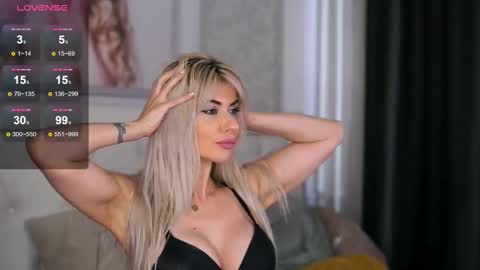 Snapshot of adelyn_chase chatting on February 19, 2025, 11:38 am Adelyn online show from February 19, 2025, 11:38 am