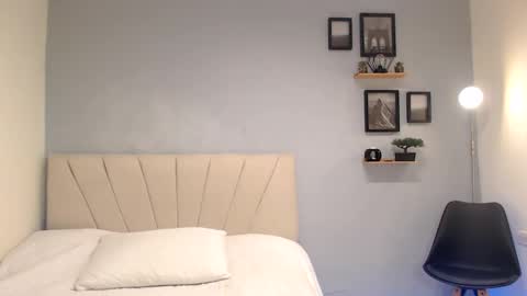 Snapshot of adonis_dlh chatting on September 17, 2025, 3:41 am Adonis online show from September 17, 2025, 3:41 am