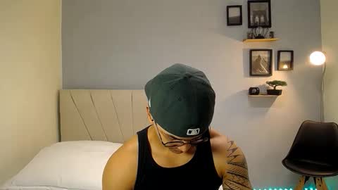 Snapshot of adonis_dlh chatting on November 20, 2025, 10:53 pm Adonis online show from November 20, 2025, 10:53 pm