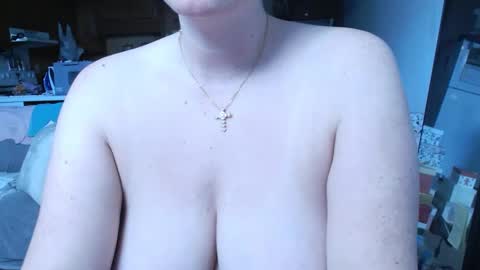 adorable22 online show from February 25, 2025, 4:53 pm