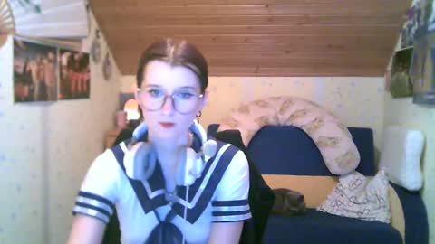 Snapshot of adorable_sparkle chatting on February 16, 2025, 3:27 pm adorable_sparkle online show from February 16, 2025, 3:27 pm