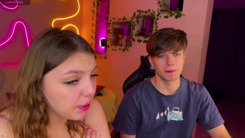 Snapshot of adrean_sofi chatting on January 28, 2025, 5:35 pm adrean_sofi online show from January 28, 2025, 5:35 pm