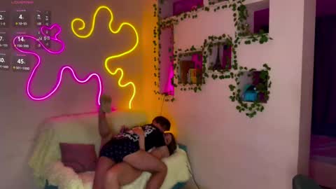 Snapshot of adrean_sofi chatting on February 14, 2025, 10:14 pm adrean_sofi online show from February 14, 2025, 10:14 pm