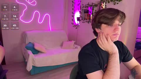 adrean_sofi online show from November 22, 2025, 3:44 pm