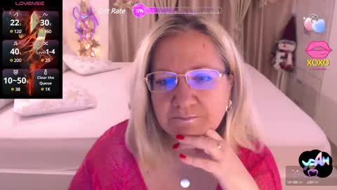 Snapshot of adrena_ chatting on December 5, 2024, 4:31 am Cryna online show from December 5, 2024, 4:31 am