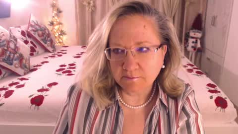 Snapshot of adrena_ chatting on January 3, 2025, 4:22 am Cryna online show from January 3, 2025, 4:22 am