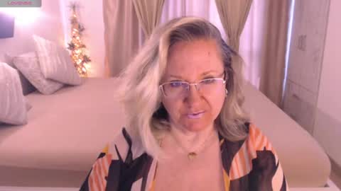 Snapshot of adrena_ chatting on January 12, 2025, 11:17 am Cryna online show from January 12, 2025, 11:17 am