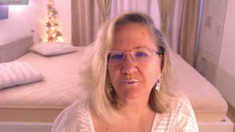 Snapshot of adrena_ chatting on January 13, 2025, 8:15 am Cryna online show from January 13, 2025, 8:15 am