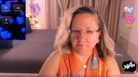 Snapshot of adrena_ chatting on January 20, 2025, 4:10 am Cryna online show from January 20, 2025, 4:10 am