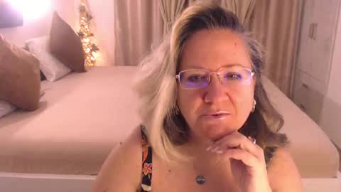 Snapshot of adrena_ chatting on January 28, 2025, 5:00 am Cryna online show from January 28, 2025, 5:00 am