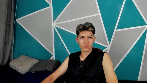 Snapshot of adrew_ledman chatting on October 30, 2025, 11:44 am Andrew online show from October 30, 2025, 11:44 am