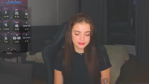 Adriana online show from November 11, 2025, 3:06 am