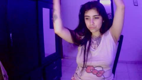     online show from December 4, 2025, 2:59 pm