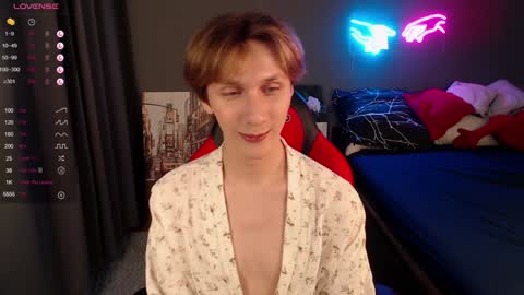 Snapshot of adrian_di chatting on January 14, 2025, 3:36 pm Adrian online show from January 14, 2025, 3:36 pm