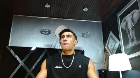 Snapshot of adrian_rae chatting on January 28, 2025, 11:28 am   online show from January 28, 2025, 11:28 am