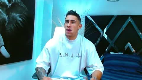 Snapshot of adrian_rae chatting on March 5, 2025, 11:38 am   online show from March 5, 2025, 11:38 am