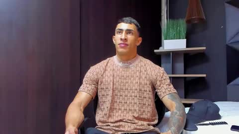 Snapshot of adrian_rae chatting on September 11, 2025, 5:57 pm   online show from September 11, 2025, 5:57 pm