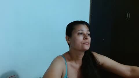 Snapshot of adriana_milf chatting on December 15, 2024, 5:45 am Adriana milf online show from December 15, 2024, 5:45 am