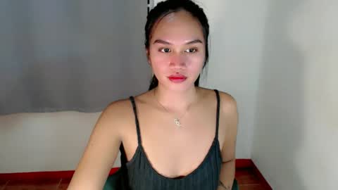 adriana_slutt online show from October 28, 2025, 2:42 pm