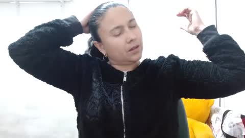 Snapshot of adrianatellez chatting on October 10, 2025, 6:40 pm Adriana Tellez online show from October 10, 2025, 6:40 pm