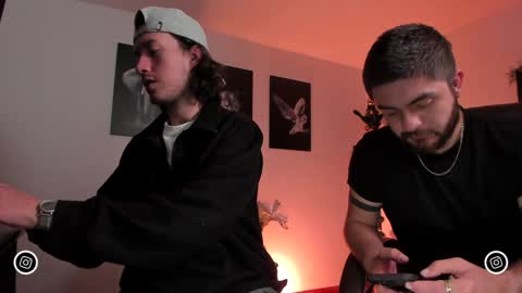 Snapshot of adrianwilliams_ chatting on December 29, 2024, 4:48 am Adrian Williams online show from December 29, 2024, 4:48 am