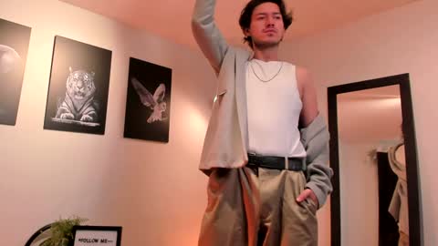 Snapshot of adrianwilliams_ chatting on February 1, 2025, 12:29 am Adrian Williams online show from February 1, 2025, 12:29 am