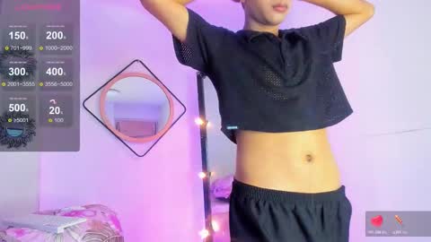 Snapshot of adrien_twink chatting on October 19, 2025, 7:47 pm Arien online show from October 19, 2025, 7:47 pm