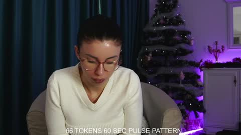 Snapshot of aelia_anara chatting on December 29, 2024, 9:28 am Aelia online show from December 29, 2024, 9:28 am