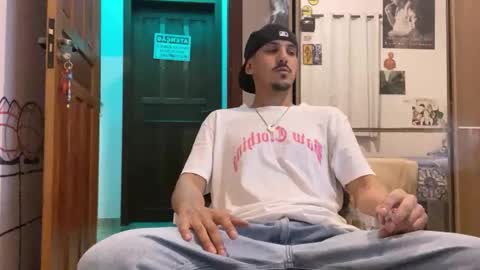 Luci online show from October 7, 2025, 2:31 am