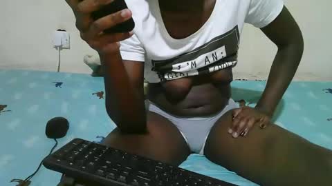 african_pussy2 online show from March 11, 2025, 5:57 pm
